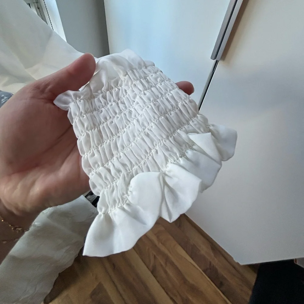 Rose Tree | White Ruffled Duster - Picture 5 of 7